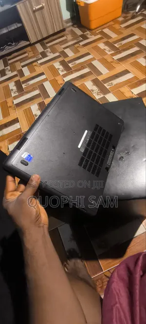 Laptop Dell Latitude 5550 8GB Intel Core i5 SSD 500GB
