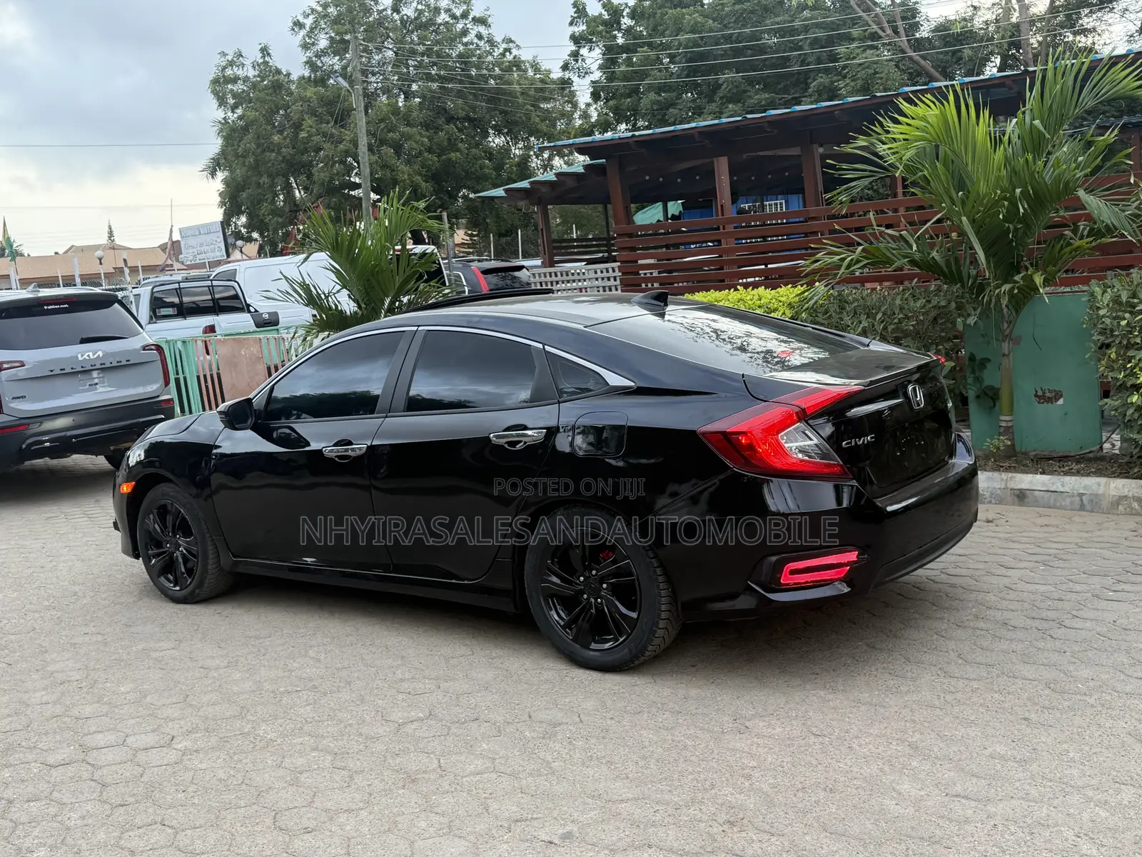 Honda Civic Touring 4dr Sedan (1.5L 4cyl) 2017 Black