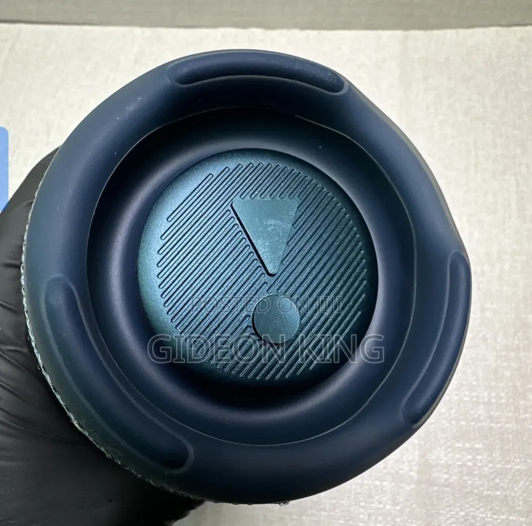 JBL Charge 5