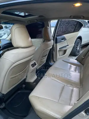 Honda Accord Touring 4dr Sedan FWD (3.5L 6cyl 6A) 2013