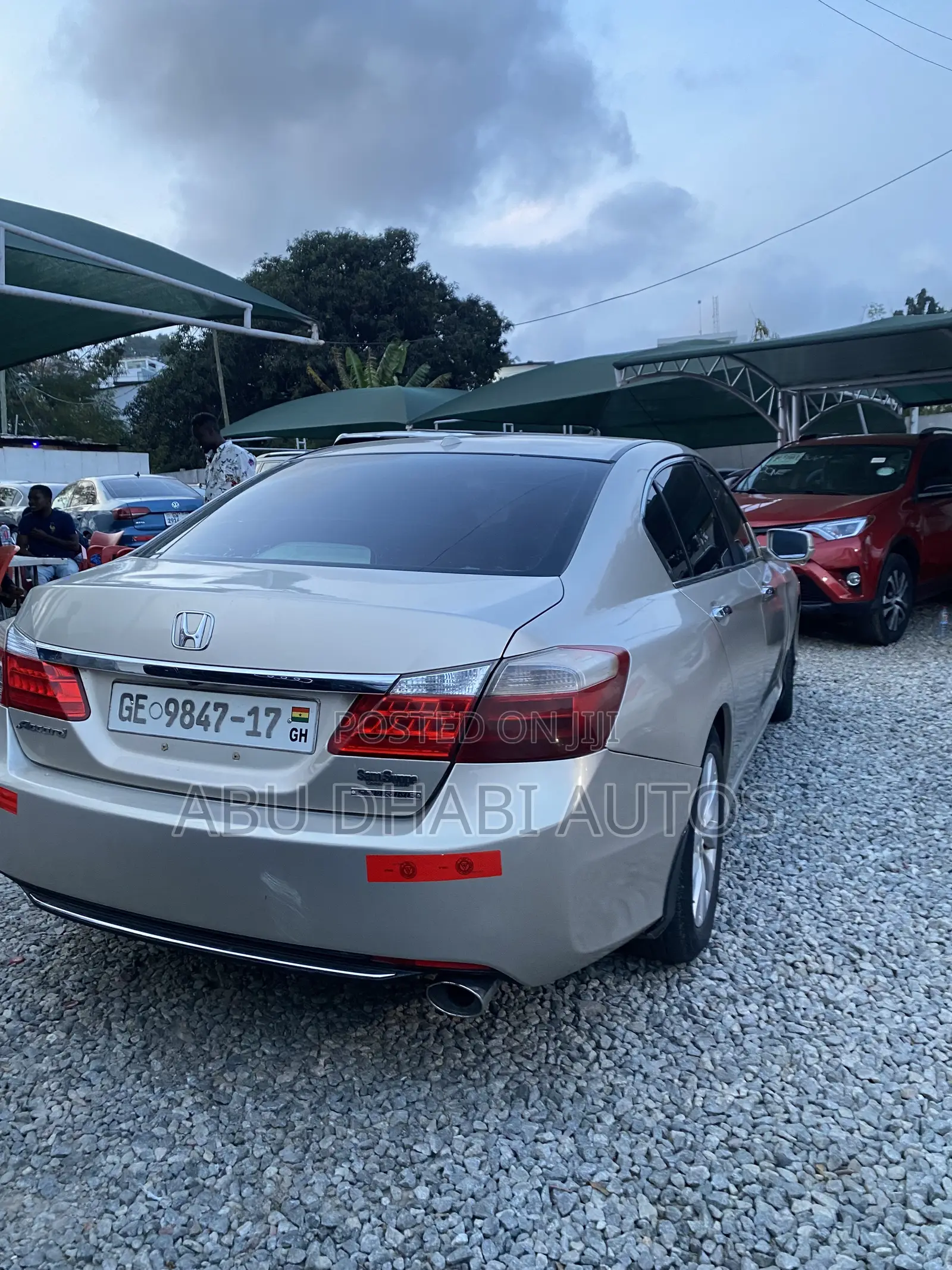 Honda Accord Touring 4dr Sedan FWD (3.5L 6cyl 6A) 2013