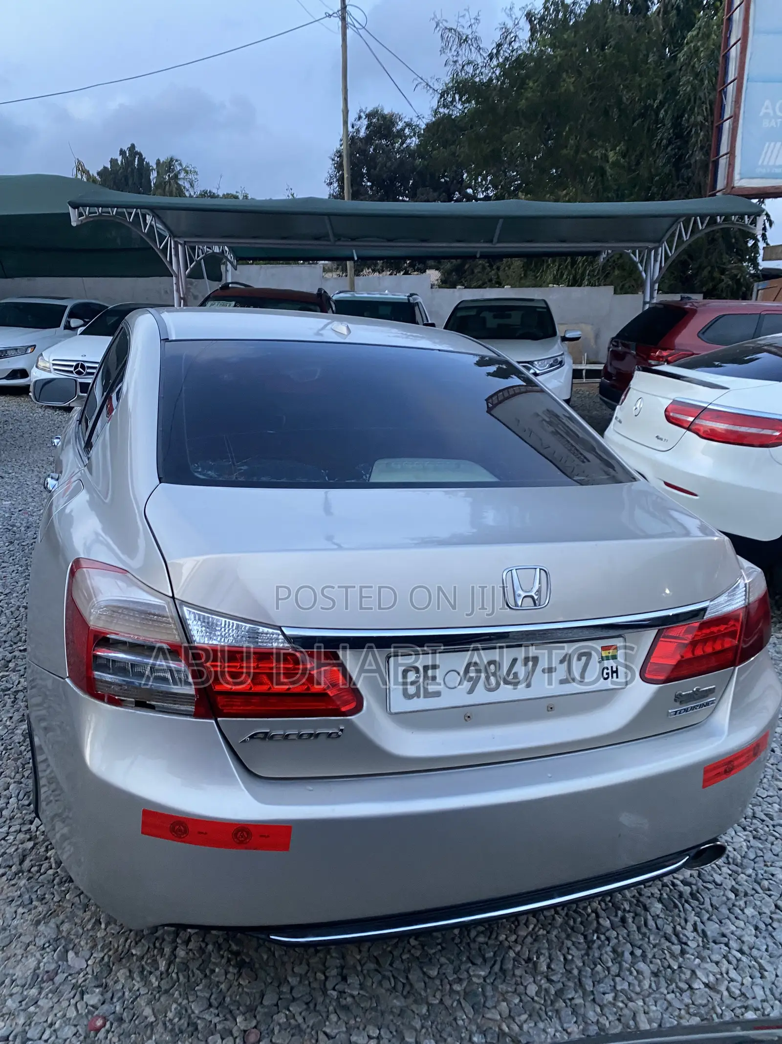 Honda Accord Touring 4dr Sedan FWD (3.5L 6cyl 6A) 2013