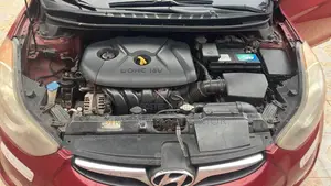 Hyundai Elantra 2017 Red