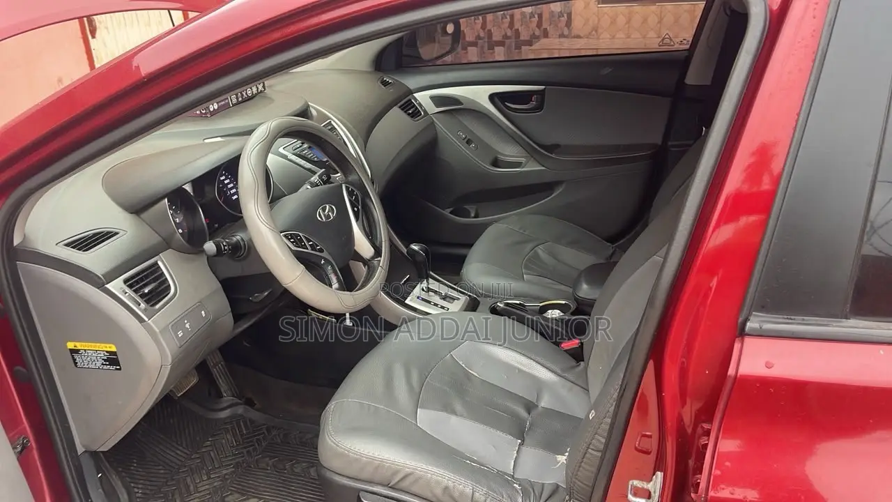 Hyundai Elantra 2017 Red