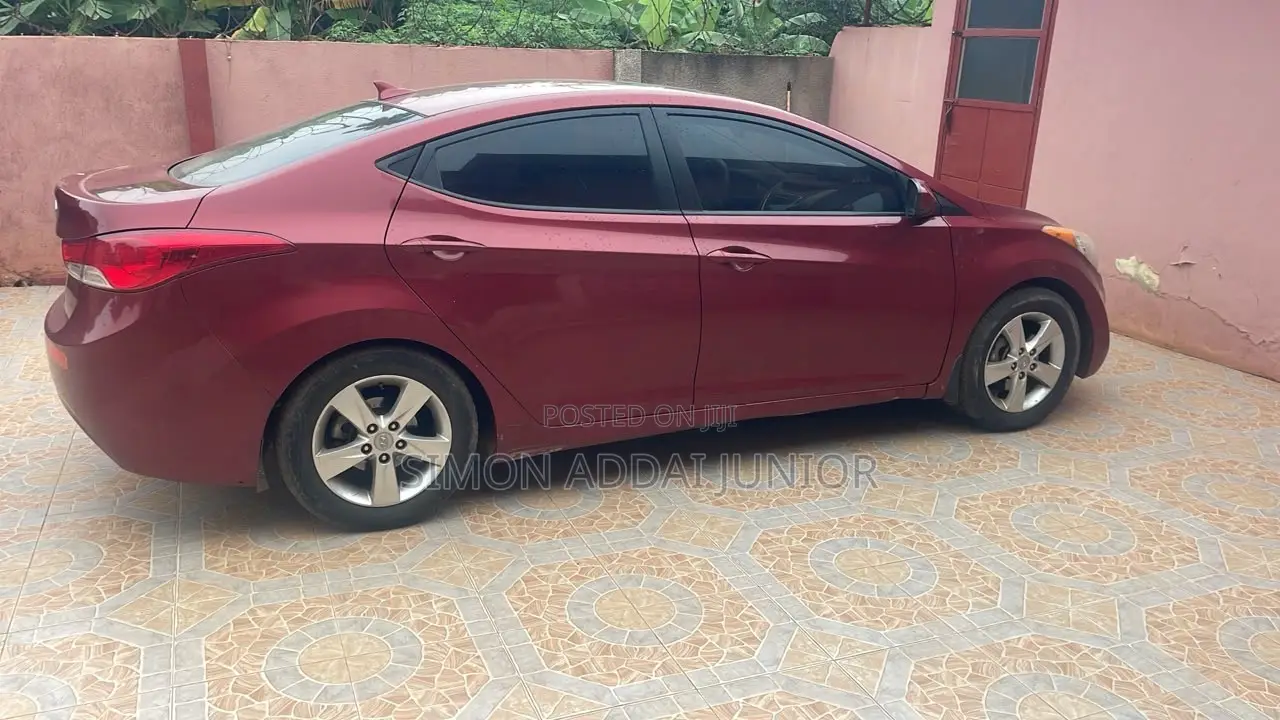Hyundai Elantra 2017 Red