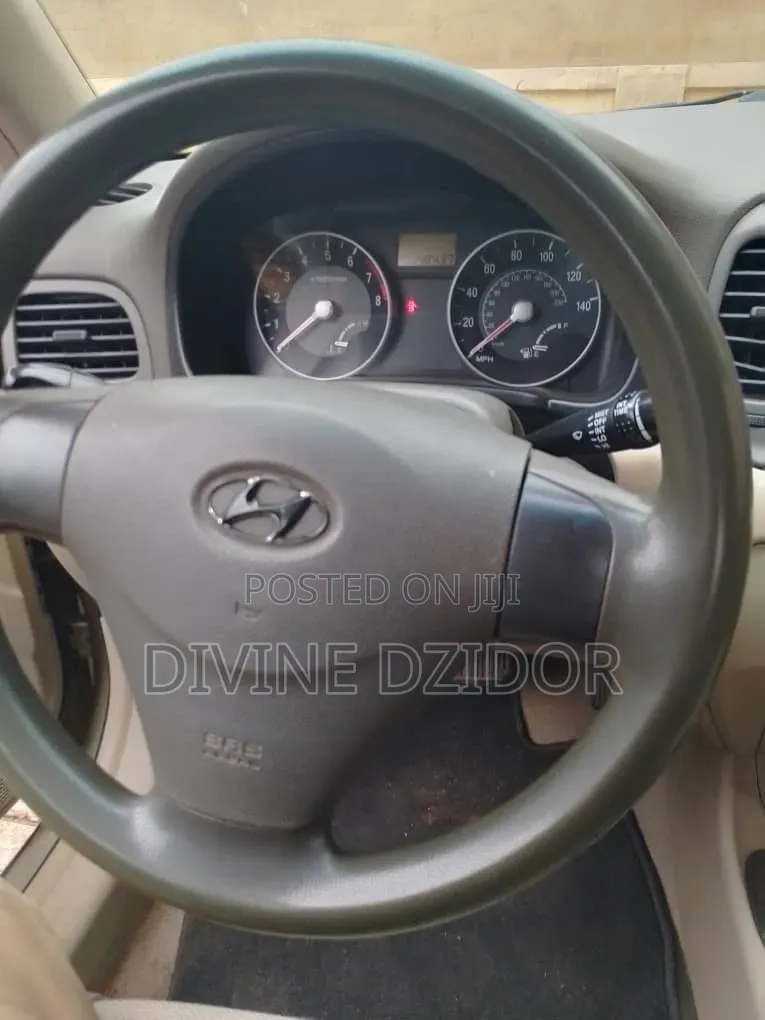 Hyundai Accent 2008 Brown