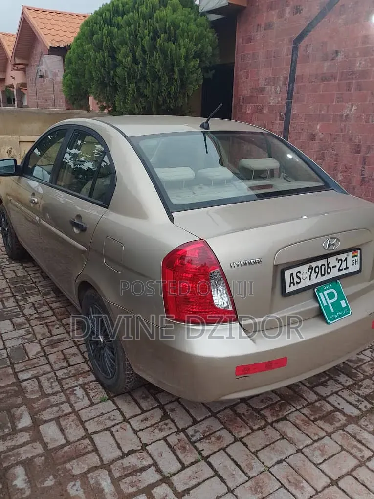 Hyundai Accent 2008 Brown