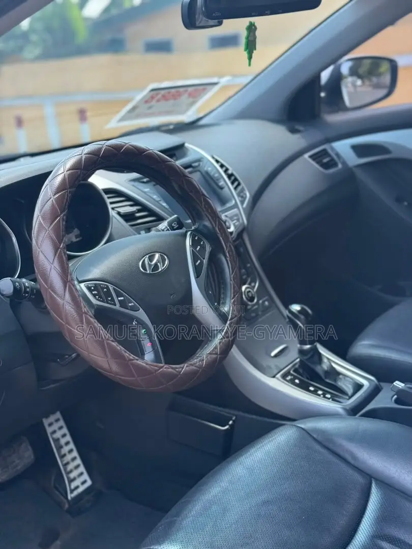 Hyundai Avante 2015 White