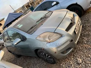 Toyota Vitz 2010 Gray