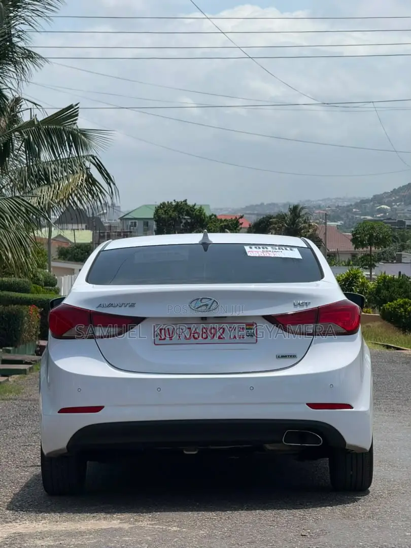 Hyundai Avante 2015 White