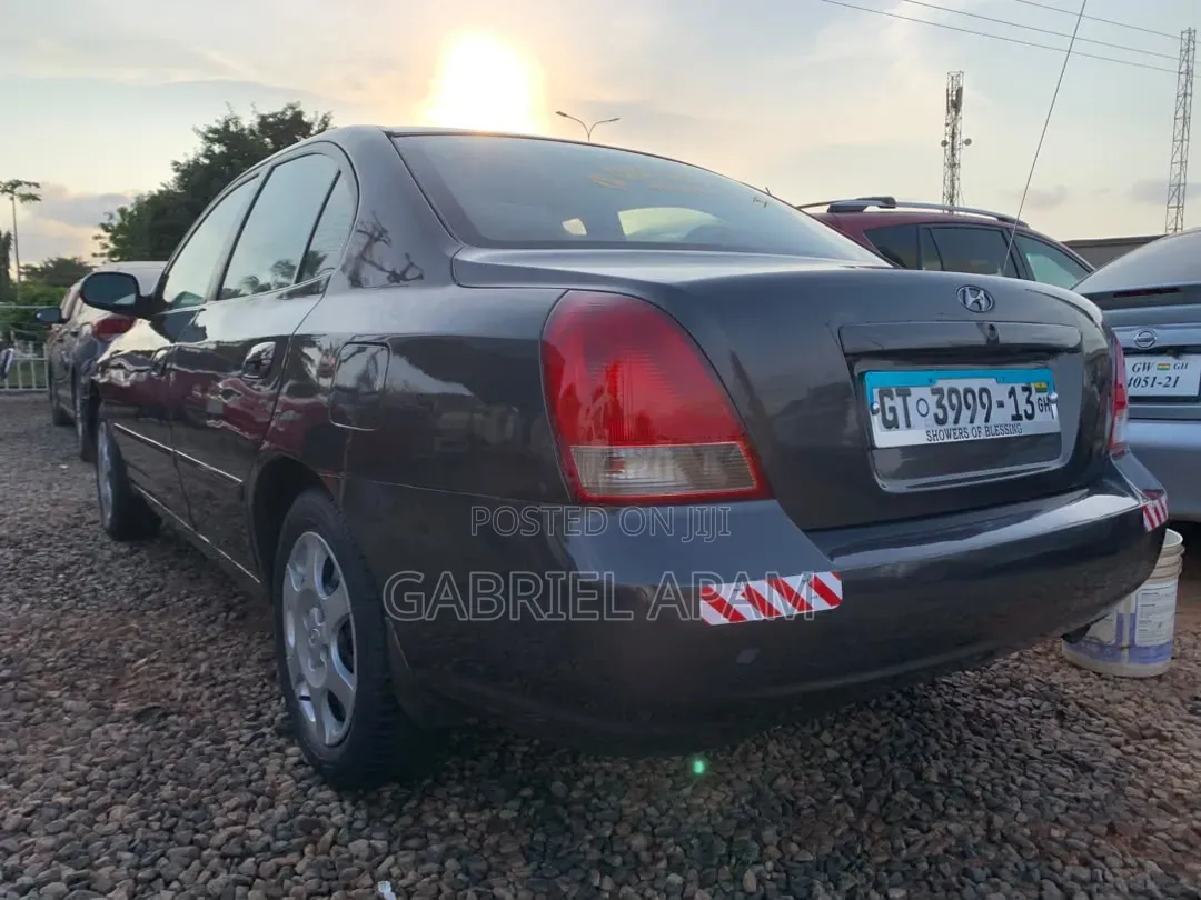 Hyundai Elantra 2005 Gray