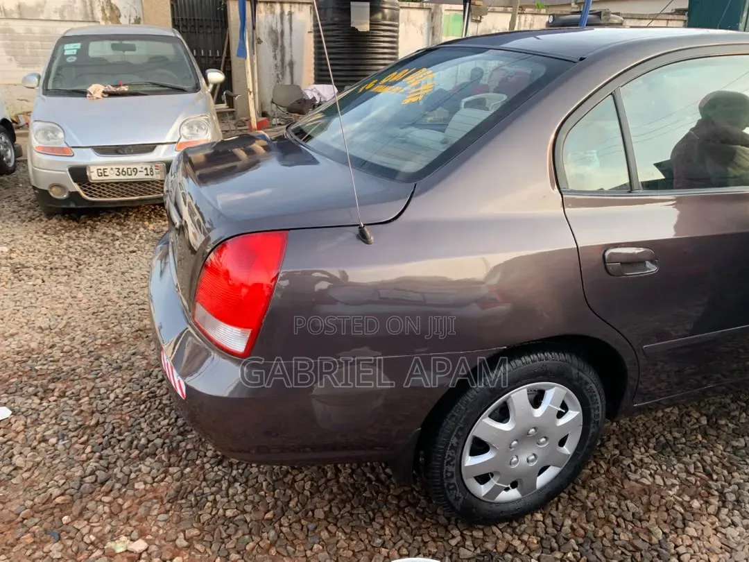 Hyundai Elantra 2005 Gray