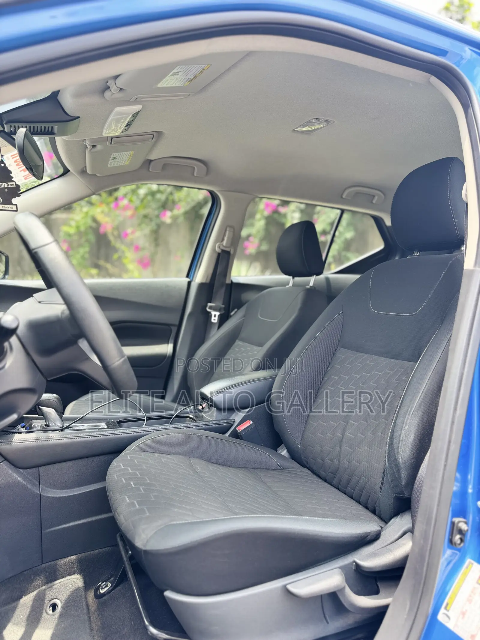 Nissan Kicks SV 2023 Blue