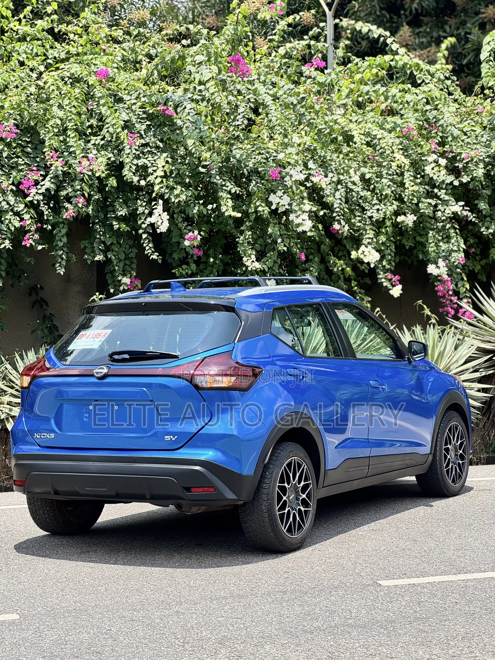 Nissan Kicks SV 2023 Blue
