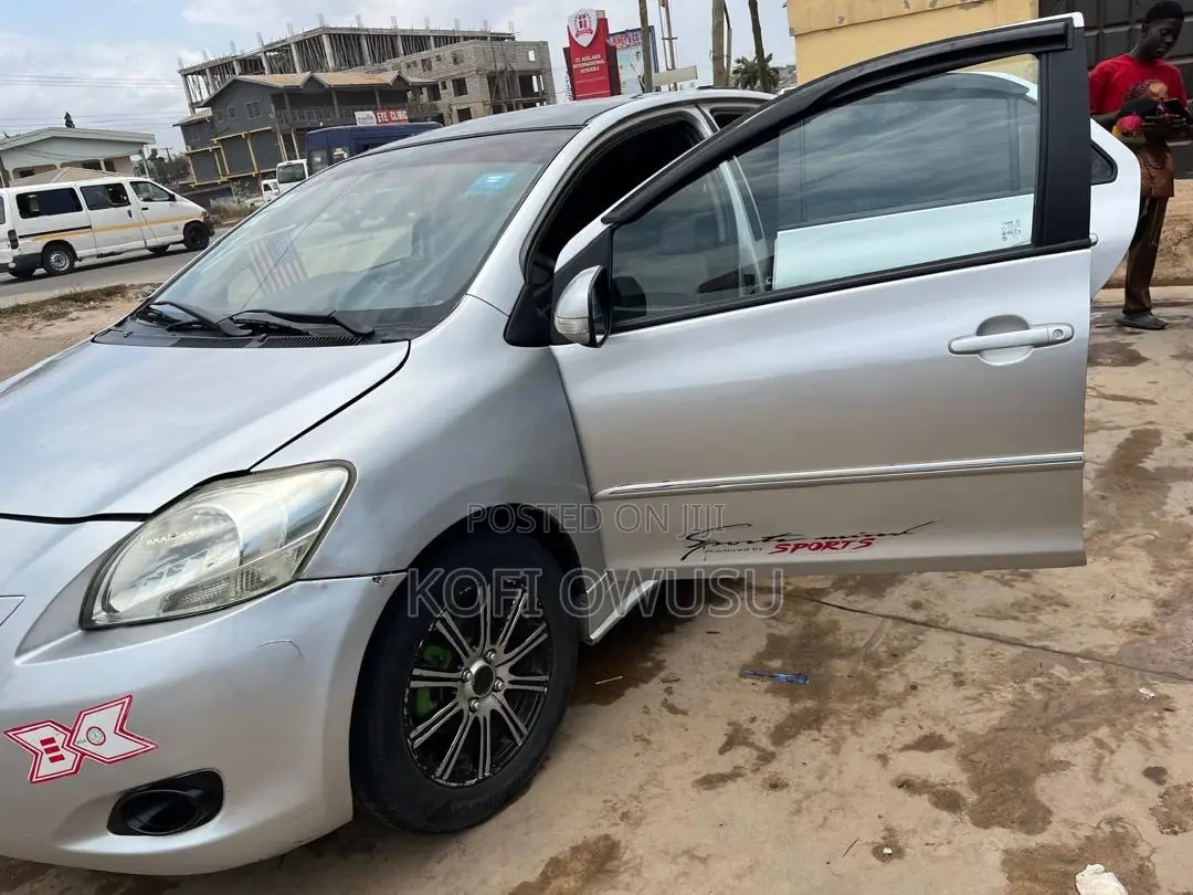 Toyota Vios 2011 Silver