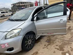 Toyota Vios 2011 Silver