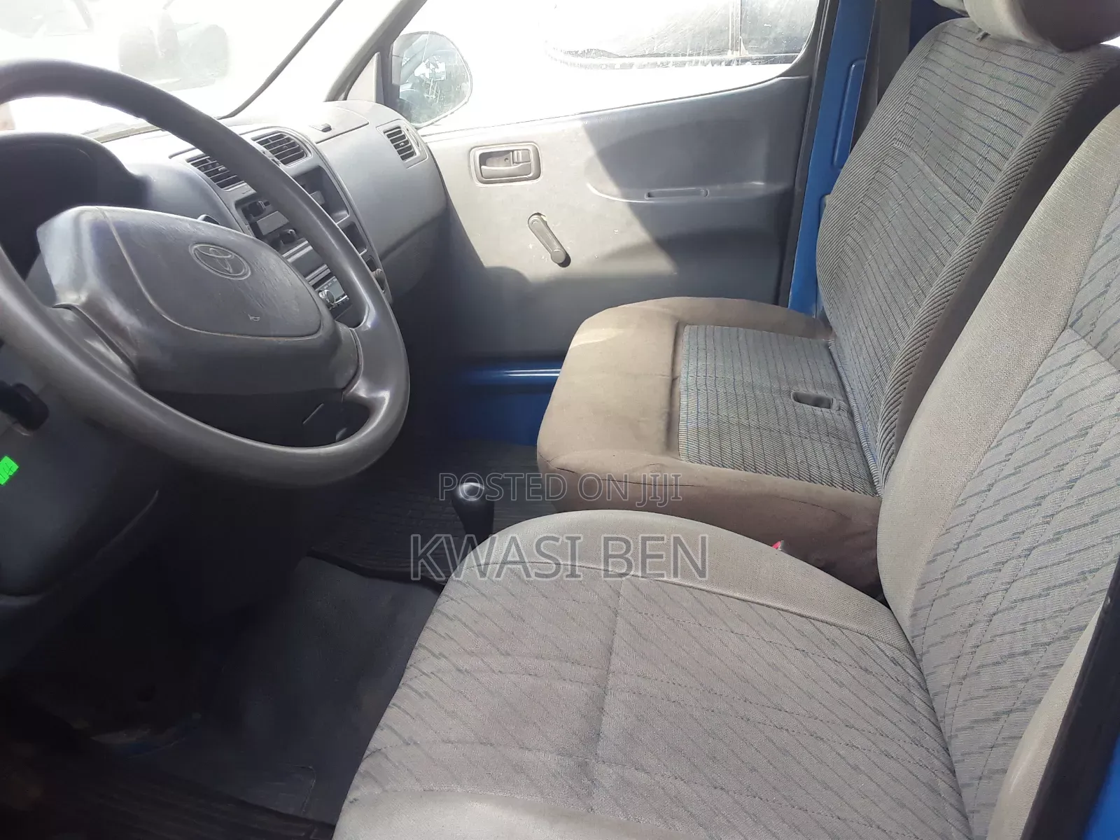 Toyota HiAce 2008 Blue