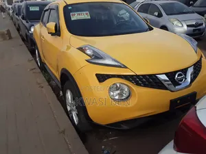 Nissan Juke 2011 Yellow
