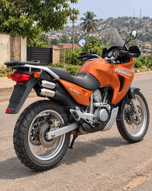 Honda Transalp XL600V 2019 Orange