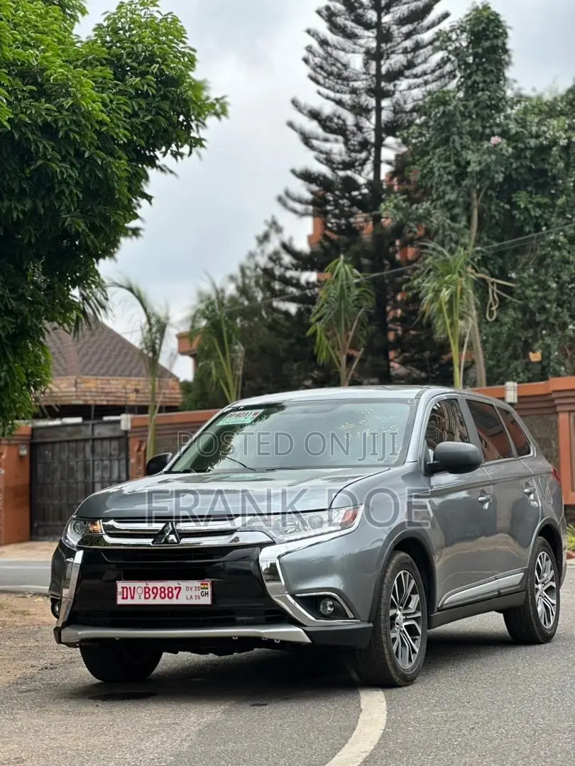 Mitsubishi Outlander 2017 Gray