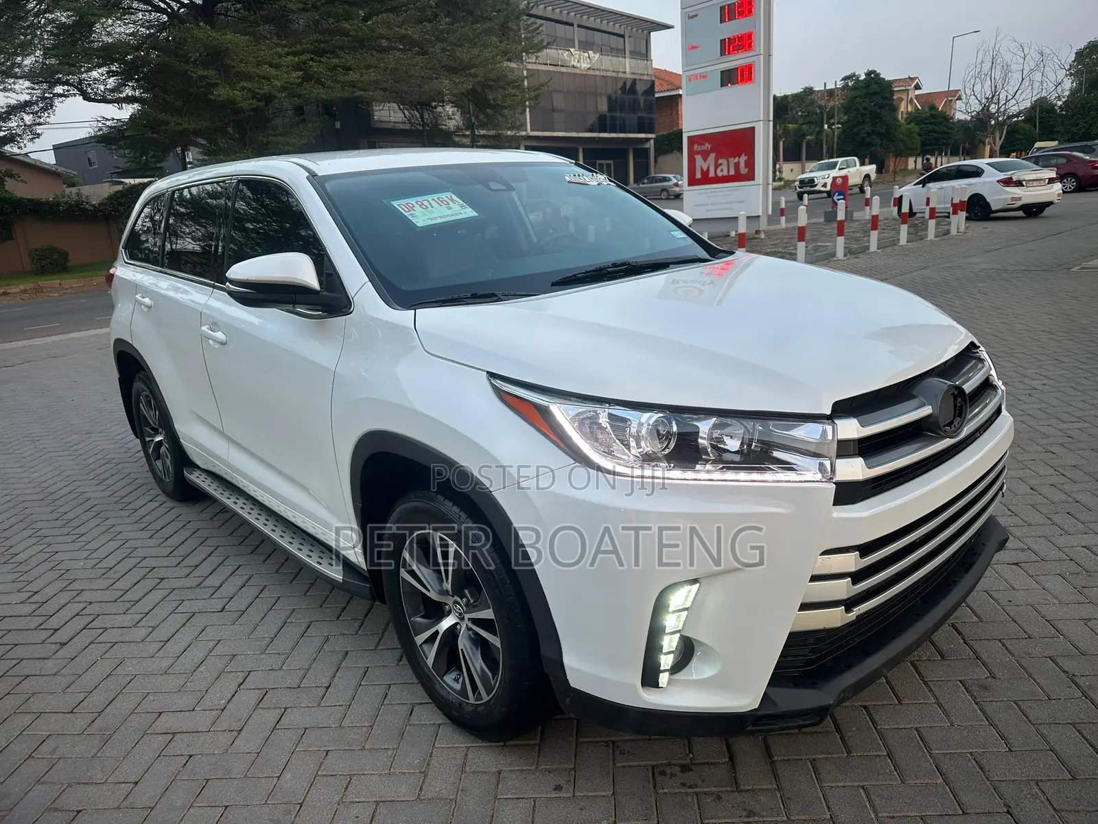Toyota Highlander LE 4x2 (2.7L 4cyl 6A) 2018 White