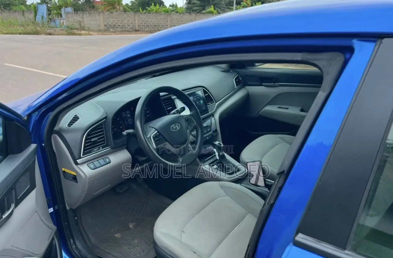 Hyundai Elantra Sport Sedan FWD (1.6L 4cyl 6M) 2017 Blue