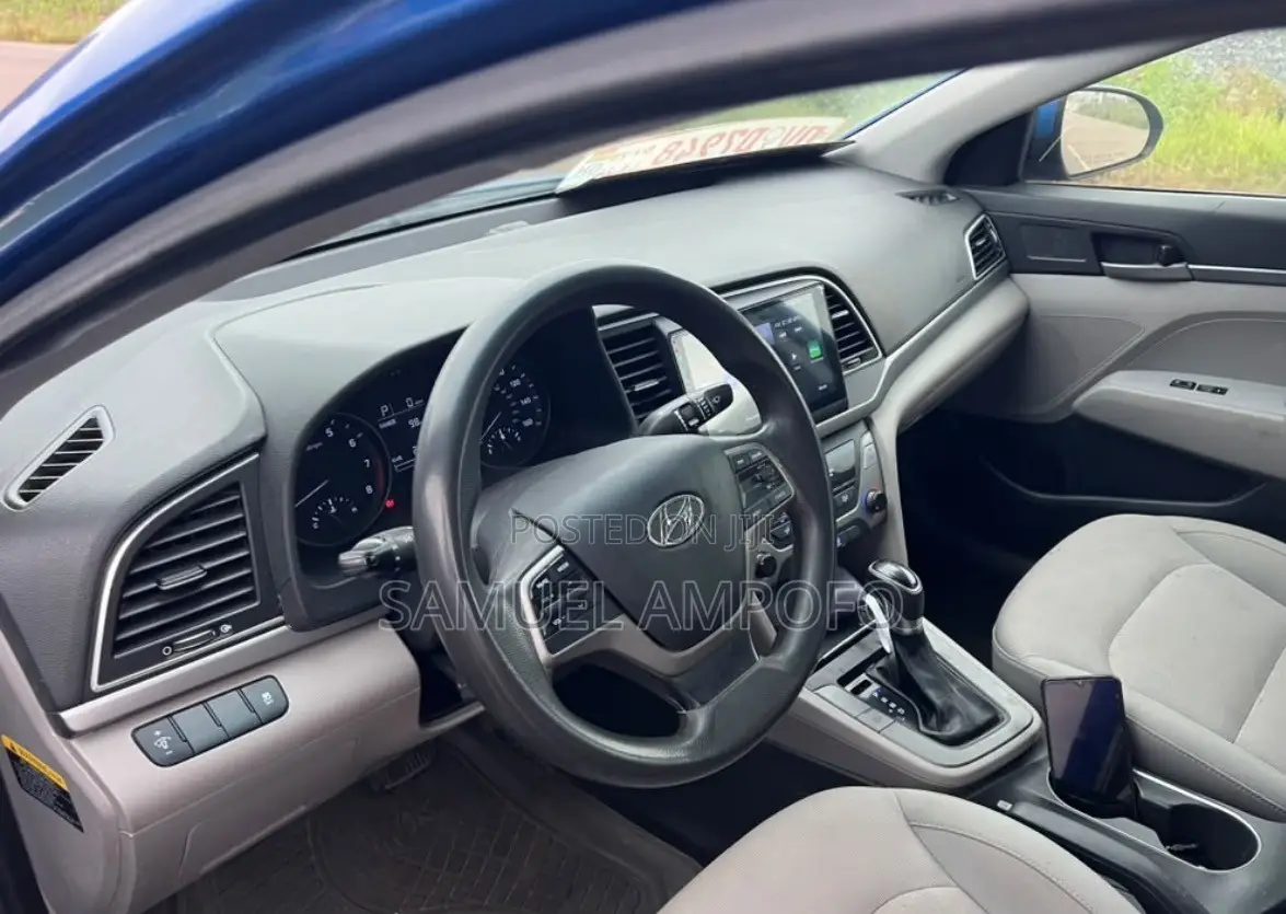 Hyundai Elantra Sport Sedan FWD (1.6L 4cyl 6M) 2017 Blue