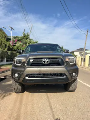 Toyota Tacoma V6 4dr Double Cab 4WD 6.1 ft. SB (4.0L 6cyl 5A) 2014