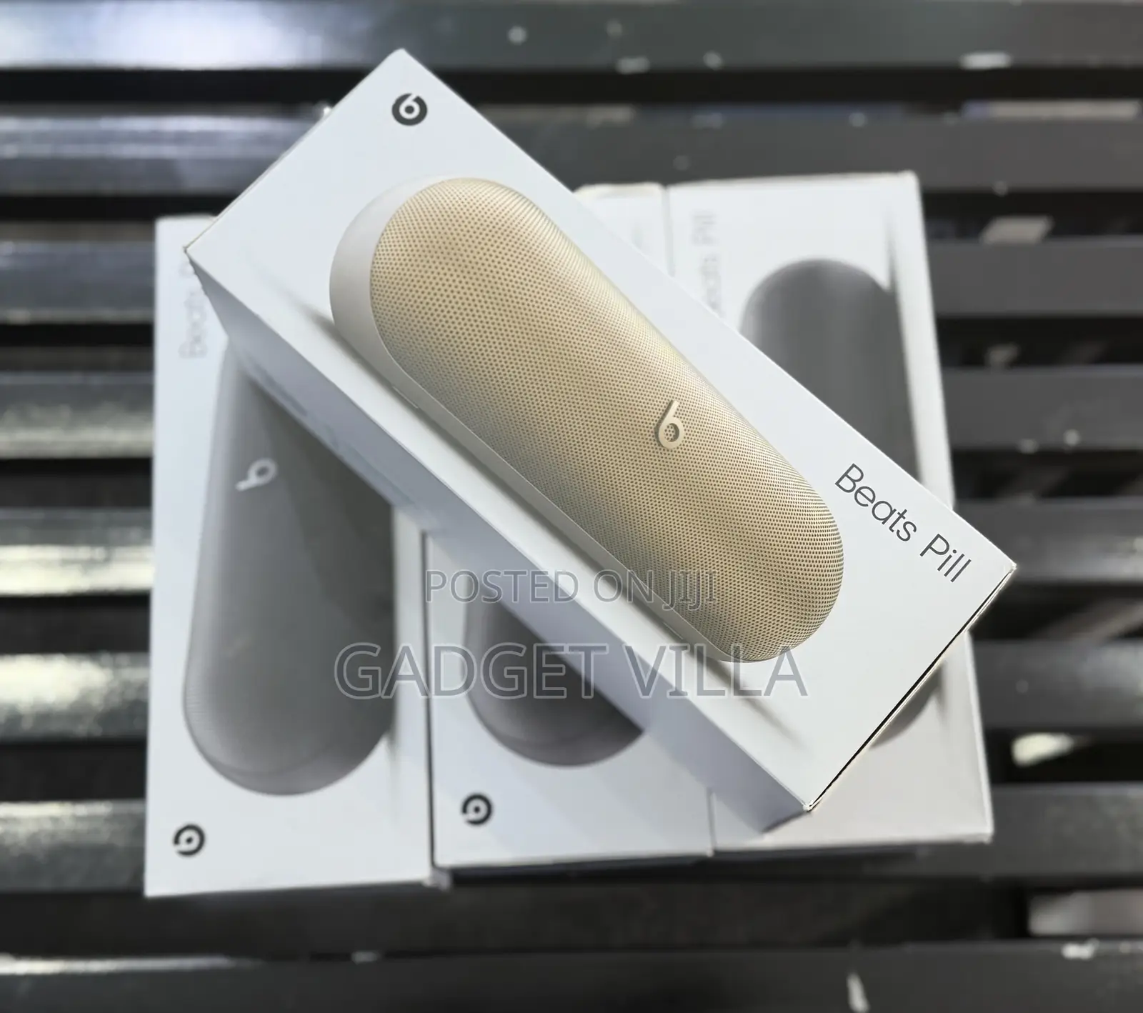 Beats Pill