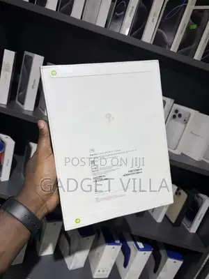 New Apple iPad Pro 13 (2025) 1 TB Gray