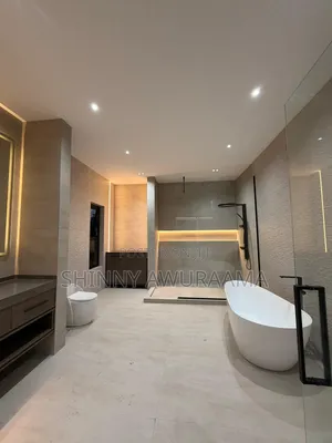 7bdrm House in East Legon, Ability for sale