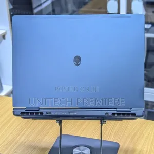 New Laptop Dell 32GB Intel Core 7 SSD 1T