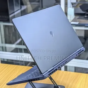 New Laptop Dell 32GB Intel Core 7 SSD 1T