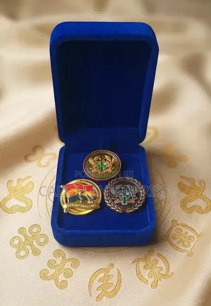 Premium 3-in-1 Ghanaian Heritage( Coat of Arms) Lapel Pin Set.