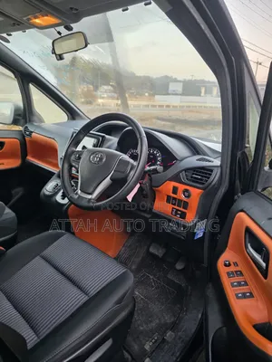 Toyota Voxy 2014 Black