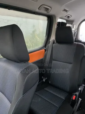 Toyota Voxy 2014 Black