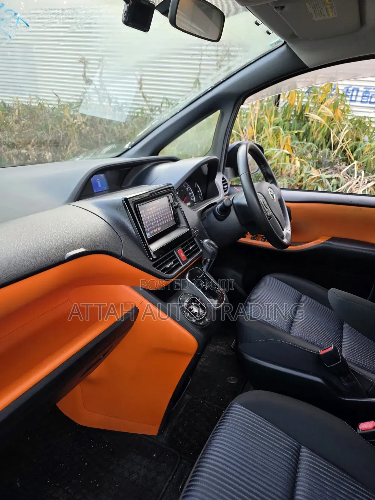 Toyota Voxy 2014 Black