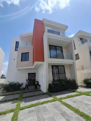 4bdrm House in Dzorwulu for sale