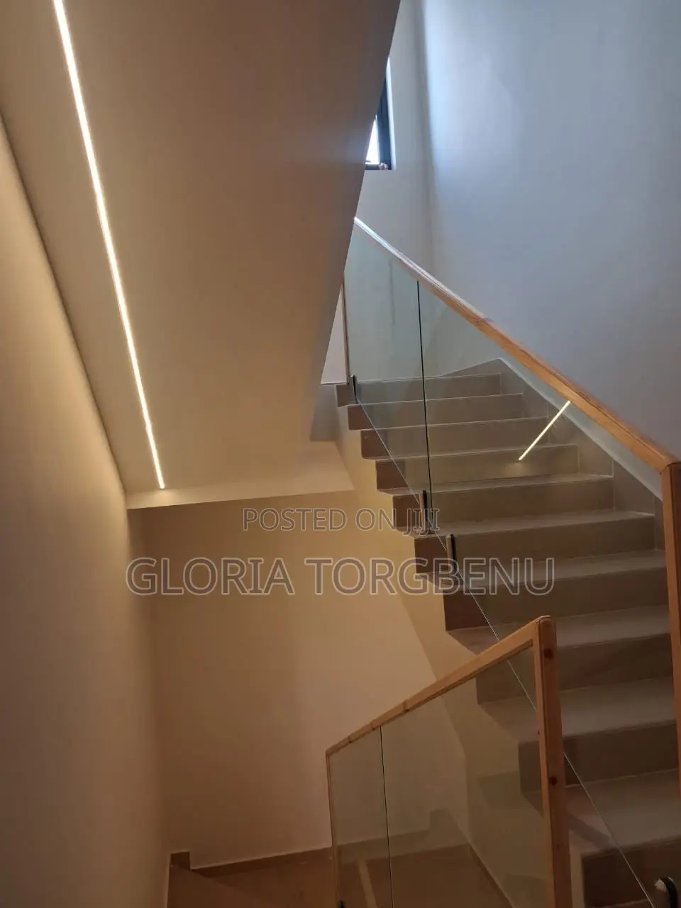 4bdrm House in Dzorwulu for sale