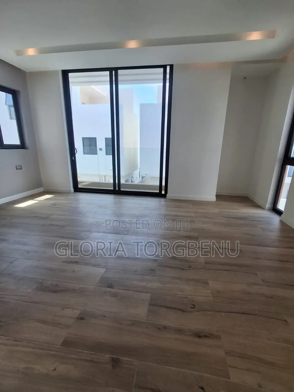 4bdrm House in Dzorwulu for sale