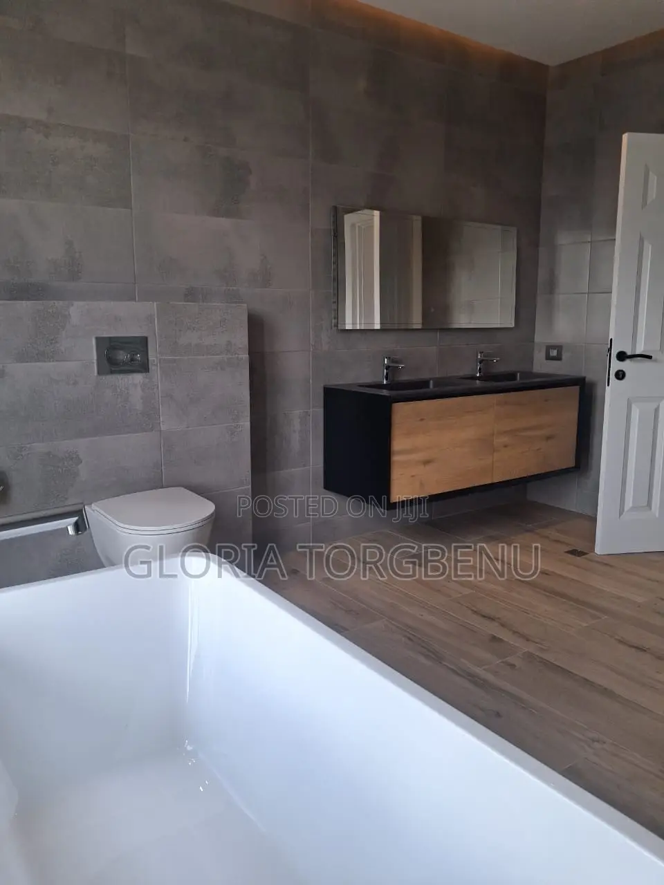 4bdrm House in Dzorwulu for sale