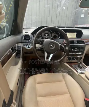 Mercedes-Benz C250 2014 White