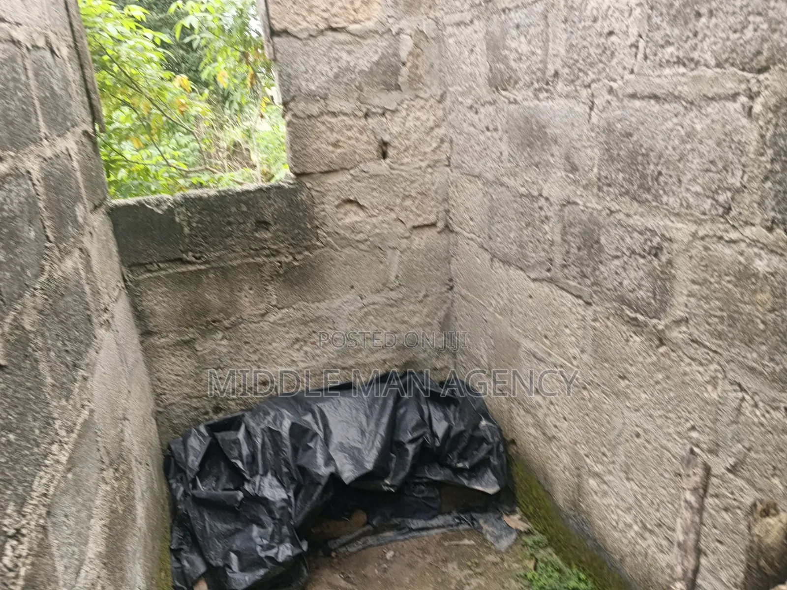 12bdrm House in Ejisu-Juaben Municipal for sale