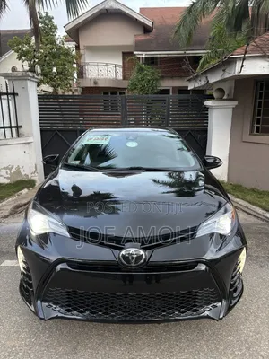 Toyota Corolla SE (1.8L 4cyl 2A) 2018 Black