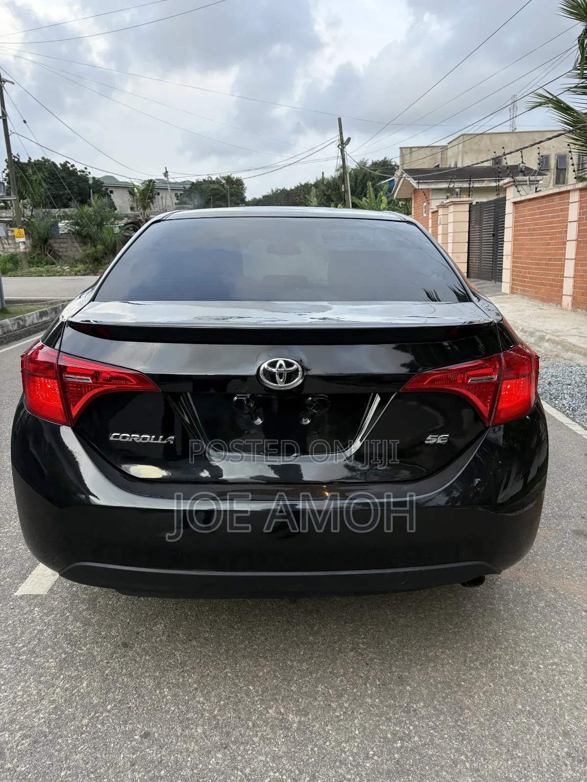 Toyota Corolla SE (1.8L 4cyl 2A) 2018 Black