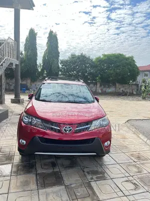 Toyota RAV4 Limited 4dr SUV AWD (2.5L 4cyl 6A) 2015 Red