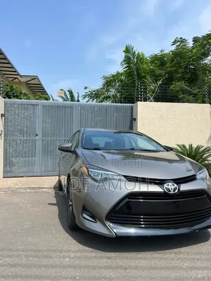 Toyota Corolla LE Eco (1.8L 4cyl 2A) 2018 Brown