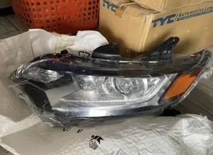 Mitsubishi Outlander 2016-2021 Headlight Pair