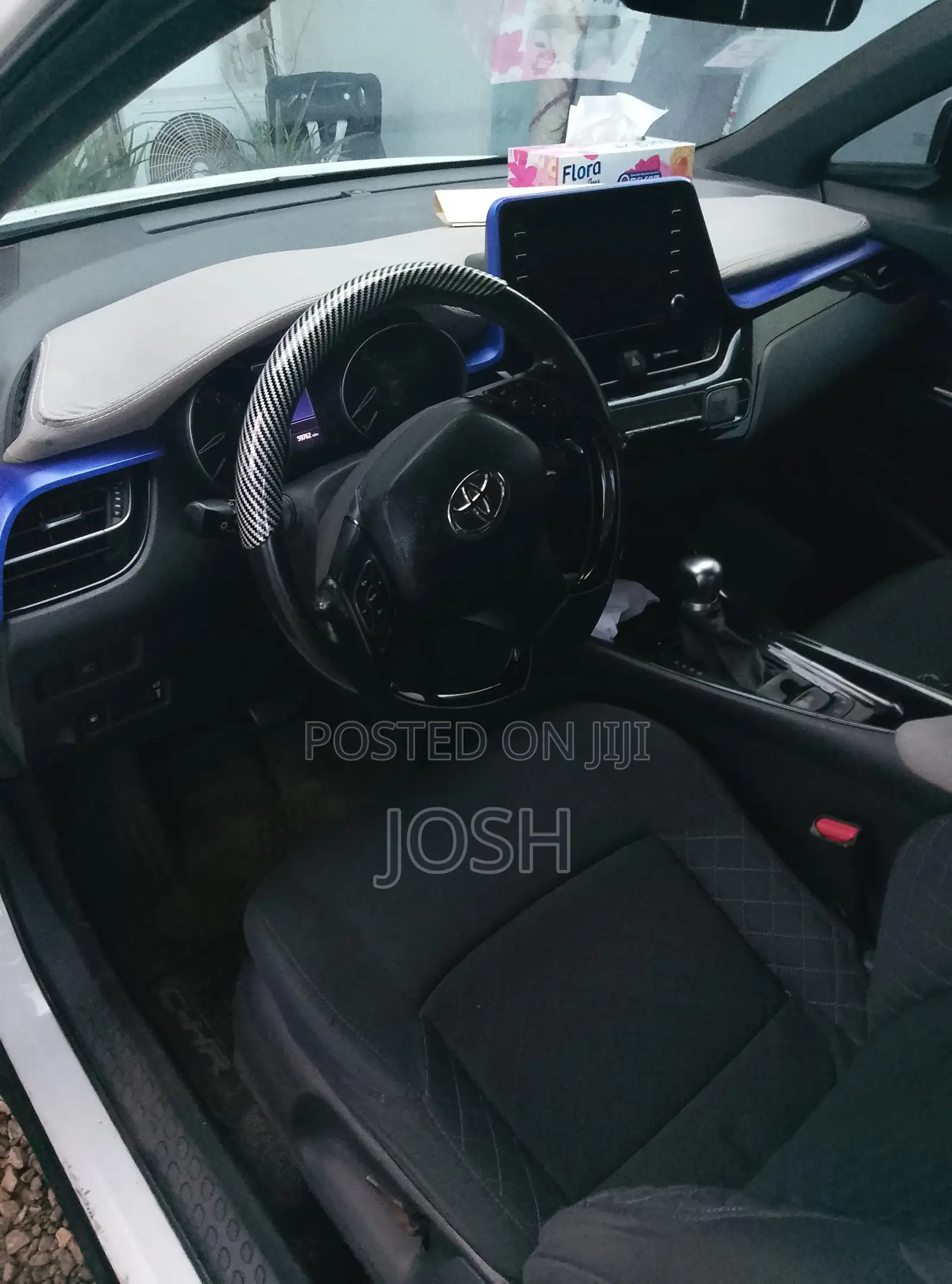 Toyota C-HR LE FWD 2020 White