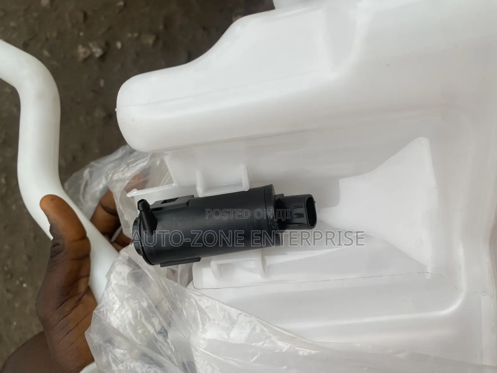 Toyota RAV4 2019-2026 Wiper Wash Reservoir/Wiper Bottle With Motor
